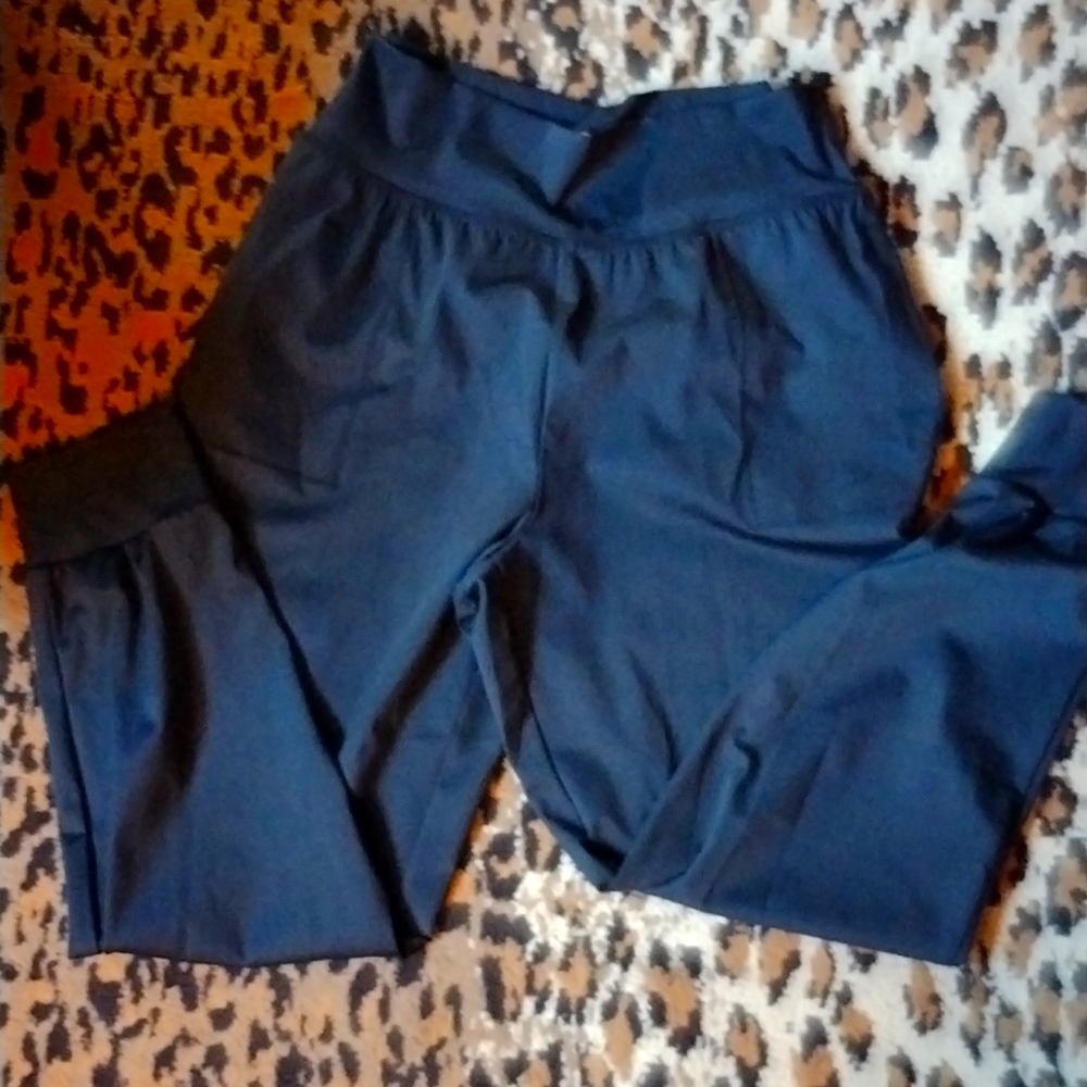 Women's Idealogy Pull on pocketed jogger pants